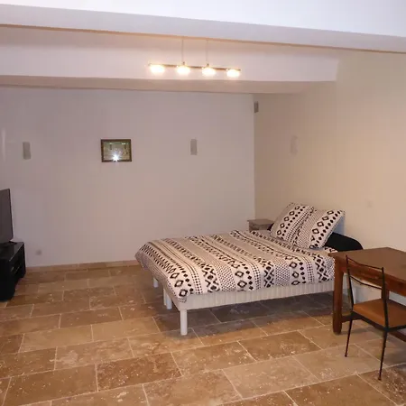 בית נופש Maison De Village Puimoisson